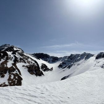 なんとか気を取り直して外輪山▶️