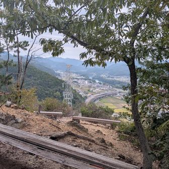 幹線道路が見えます