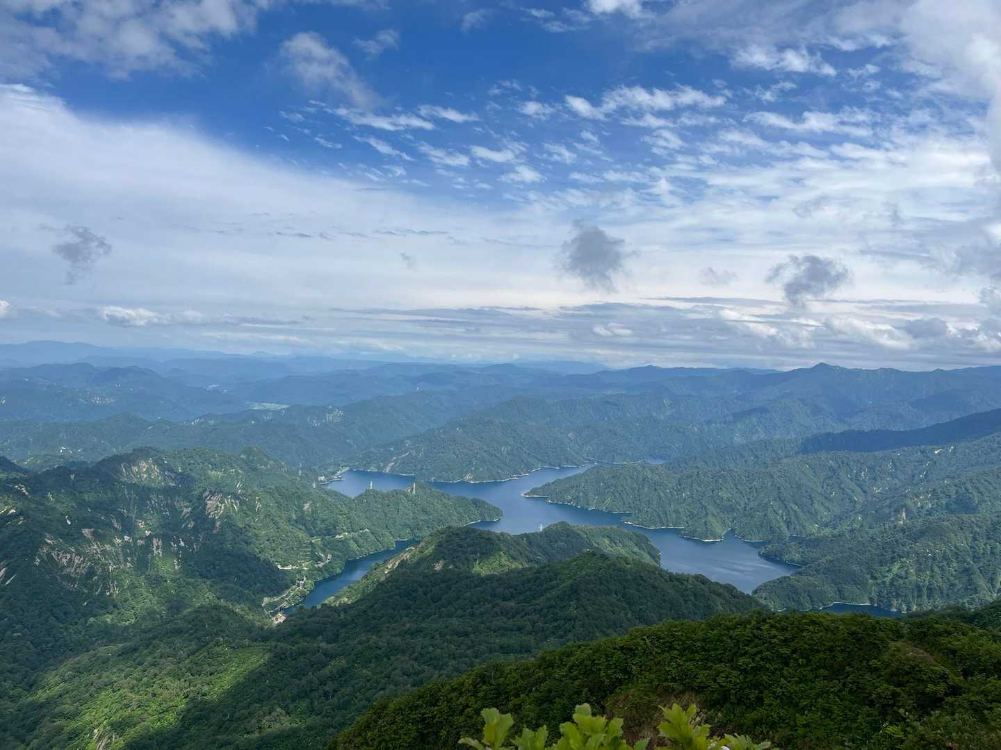 田子倉只見沢登山口-剣ヶ峰-浅草岳-鬼が面山-南岳-マイク 縦走コースの写真