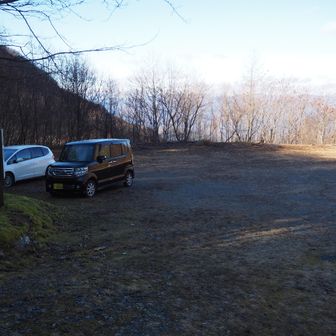 茂垣峠の駐車場🅿️🚗
平日だから貸し切りだと思ったら先行者(2人)がいた😲