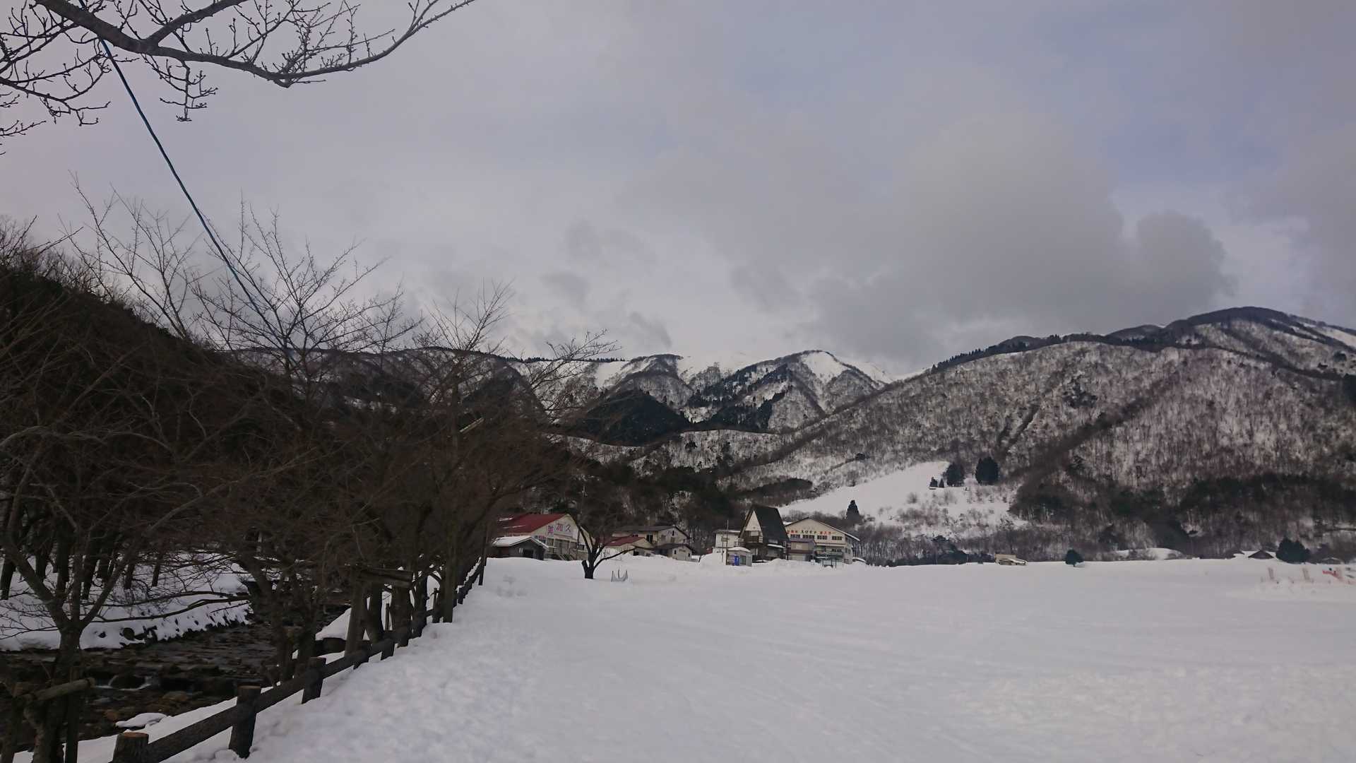 圧雪なのに５０センチくらい