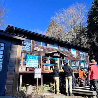 なんか、人多いな...