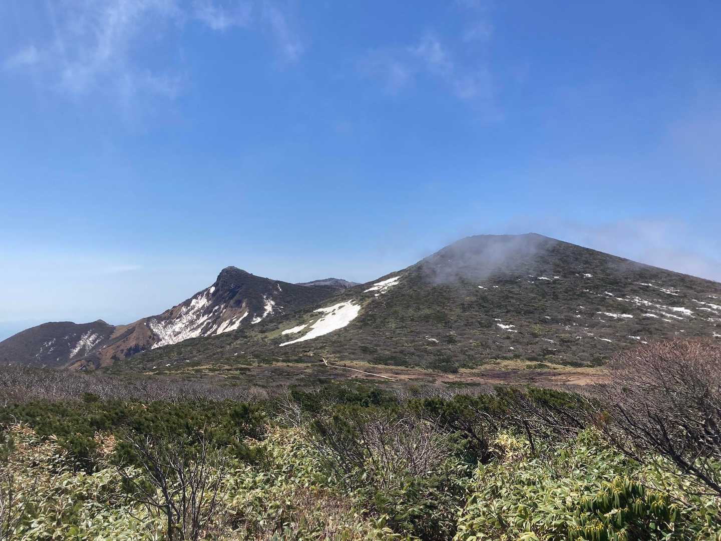 あれ、振り返ると三本槍岳見えてる🥺
