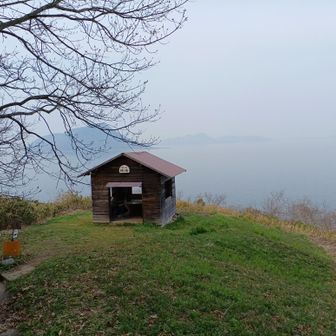 楠ノ倉展望台✨
山友達はすでに下りており、お花畑の孝子さんと談笑してました。