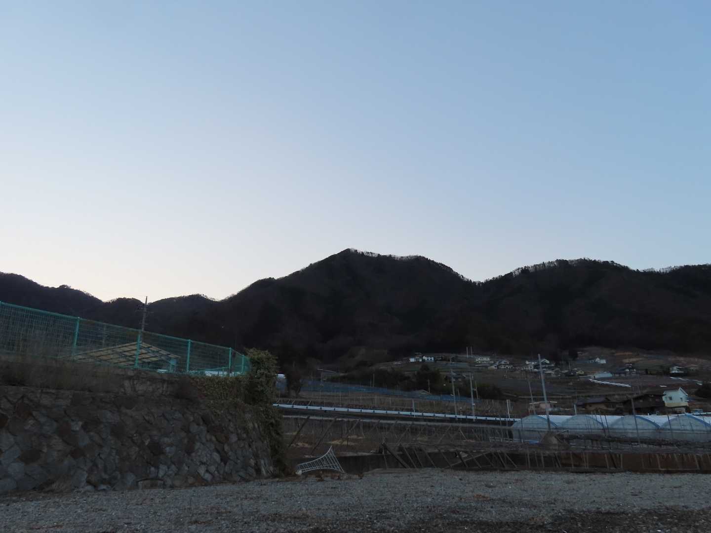 大滝不動尊まで舗装路歩き