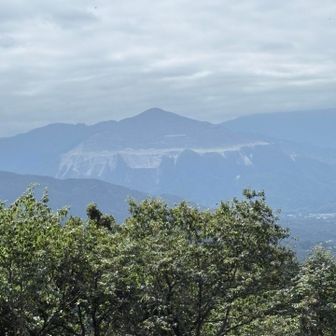 武甲山
