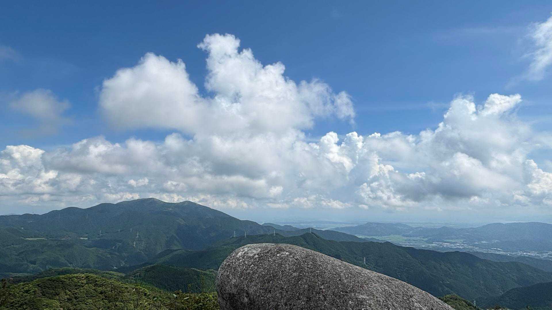 青空🟦に綺麗な☁️ 