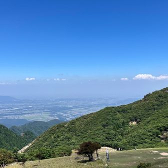 【御在所岳 山頂下】
ロープウェイ山上公園駅・員弁方面