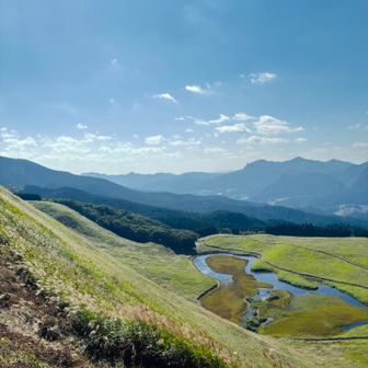亀山峠からココに繋がってたー🙌
方向音痴の特権？でサプライズと新たな気持ちでこの景色を楽しむ私🤭