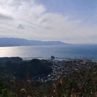 大瀬の方
自転車でたまに行くけど、上から見るとよく行けるな〜と思う