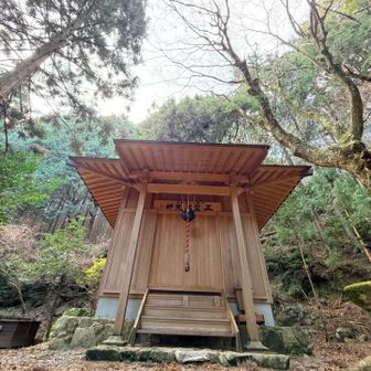 ああ💕
やっぱ熊野古道って素敵やな😍
いつか和歌山から京都まで縦走したい❣️