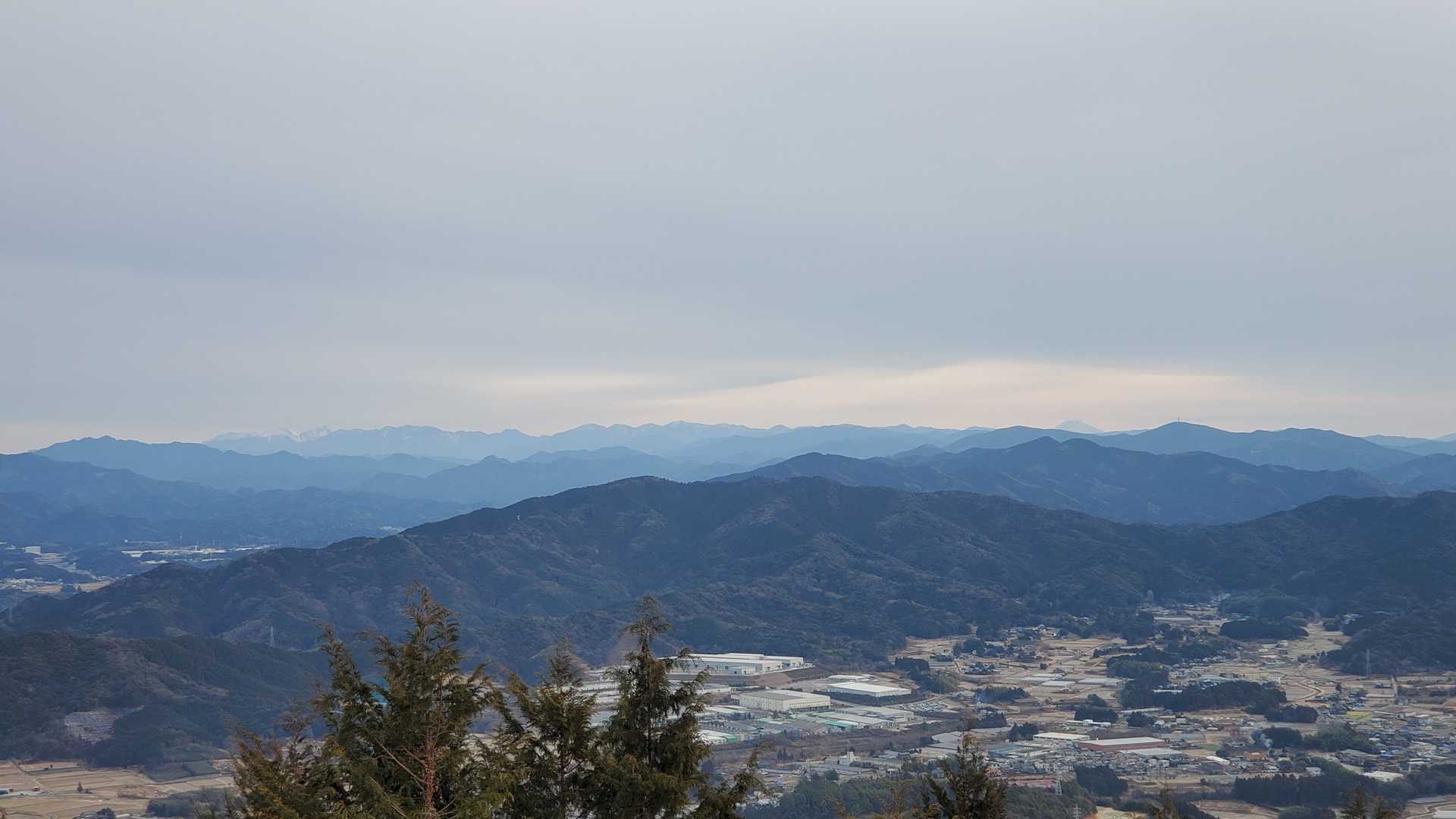 本日も富士山、光岳がお出迎え