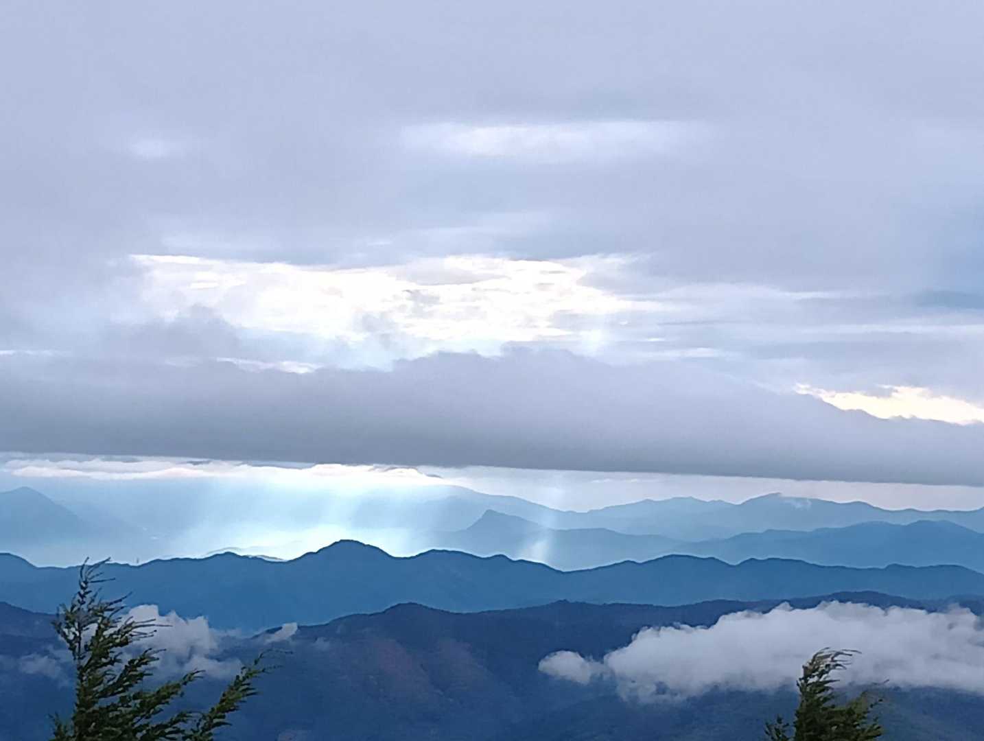四阿山登山口-小四阿-中四阿-四阿山 往復コースの写真