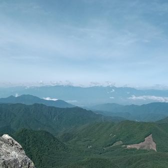 鷹見岩から