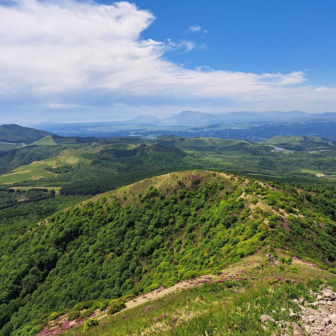 さぁ～下山しよ～温泉が登山口だから素晴らしい