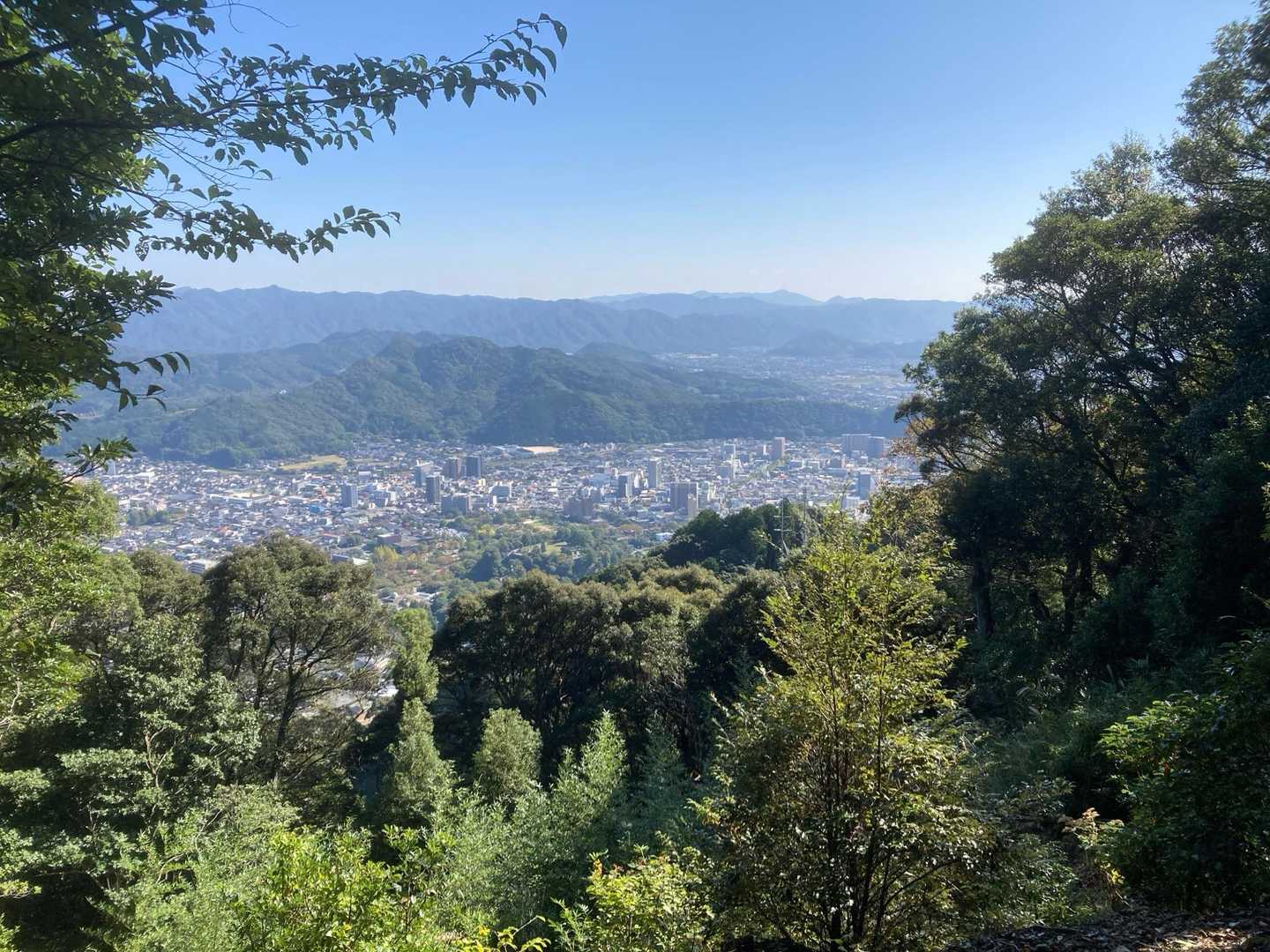 高嶺城跡登山口-兄弟山コース登山口-鴻ノ峰 往復コースの写真