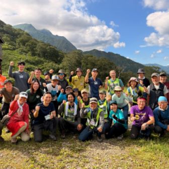 全員無事に下山して、本日の活動終了！
おつかれさまでした！

登山道を整備するには植生の保護や水による侵食防止のこと、登山者の動線や安全のことなど、いろんな観点から考えて整備する必要があることがわかったし、そもそも整備ができない問題があることも知れて、とても勉強になりました！
天神尾根の整備に関わってすごく愛着が湧いたし、ちょっと登山道の見方が変わった、とても良い体験でした！

来年も参加したい！