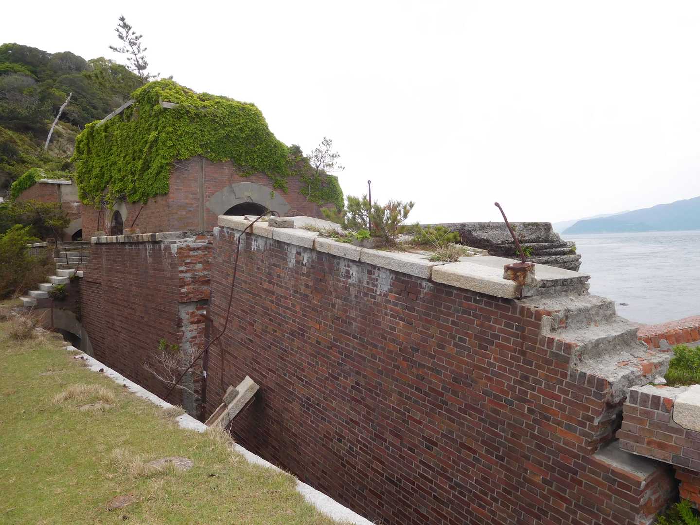 野奈浦桟橋-タカノス山-第3砲台跡 周回コースの写真