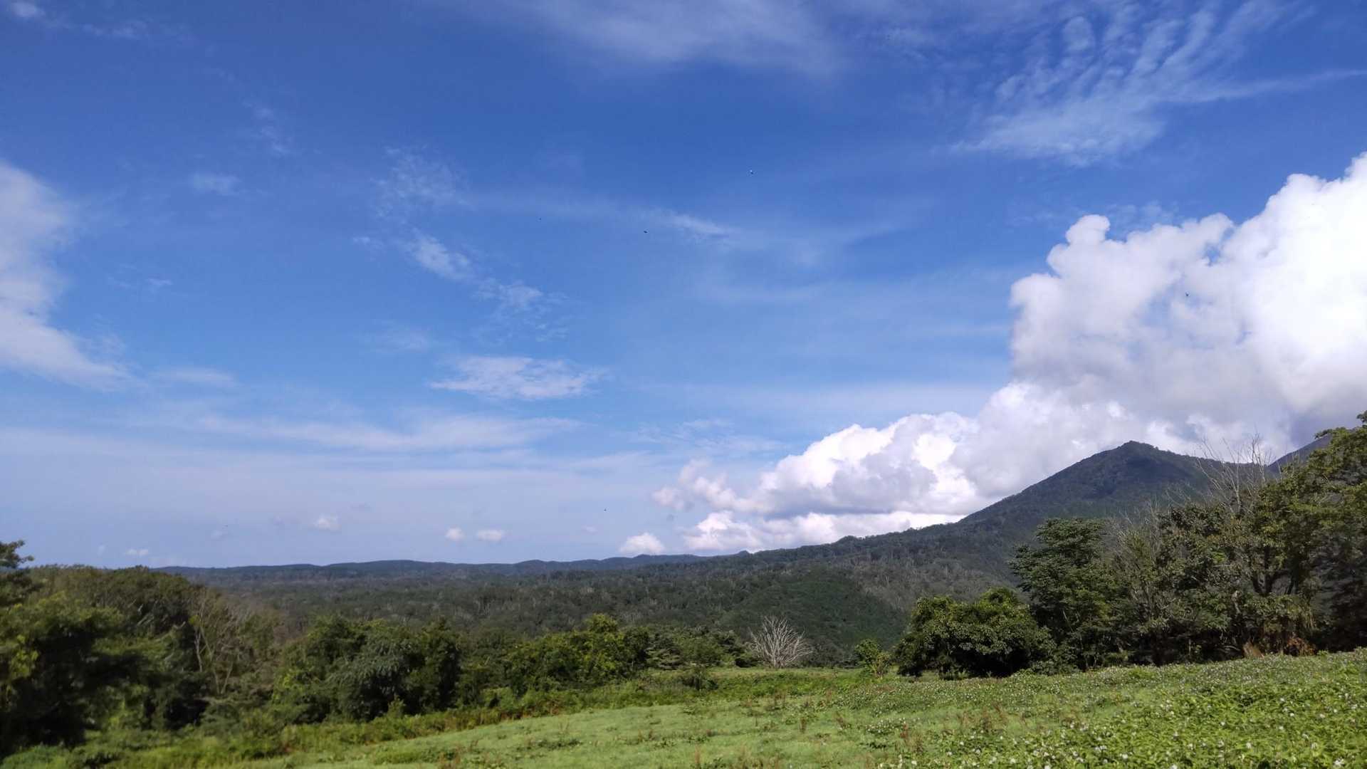 蒜山の青空  