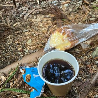 茶屋跡でコーヒーとお菓子の差し入れをいただきました♪