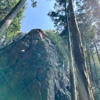 岩場の練習場は賑やか