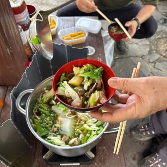 きのこ鍋には　15種類のきのこ