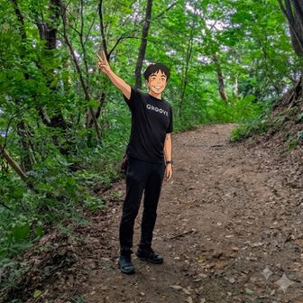 「撮って〜✌️」と、いつも爽やか笑顔の月曜のやっこさん😃