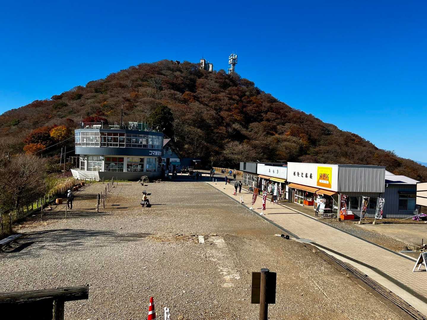 朝だから人が少ないね、いい