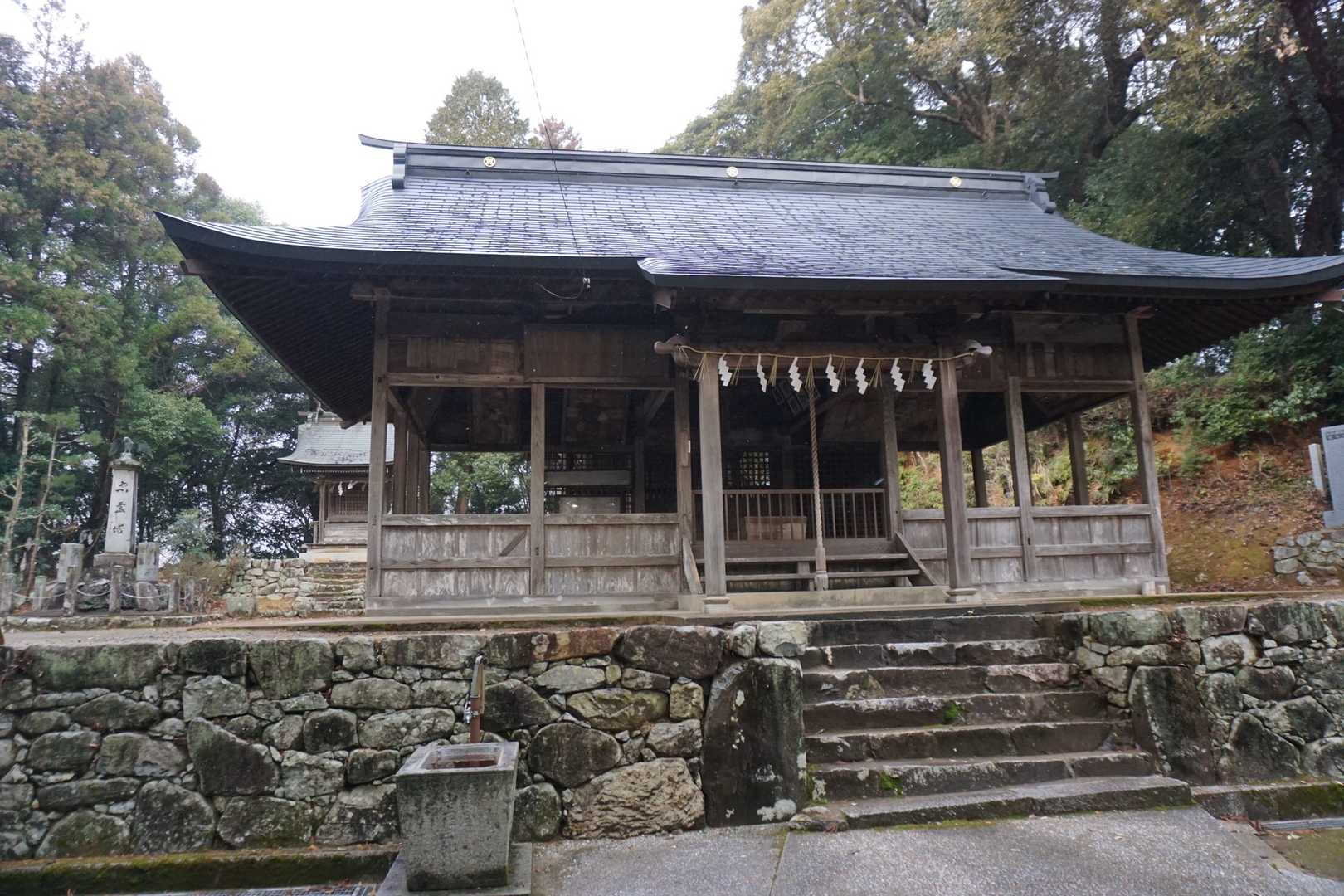お参りしました🙏
記念の300座目は「鷹巣山」となりました。
ちょっと紛らわしい山名です😑
