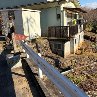 車道に出てからも道標が設置されているため、道に迷う心配はなさそうです。