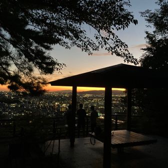 聖地東屋