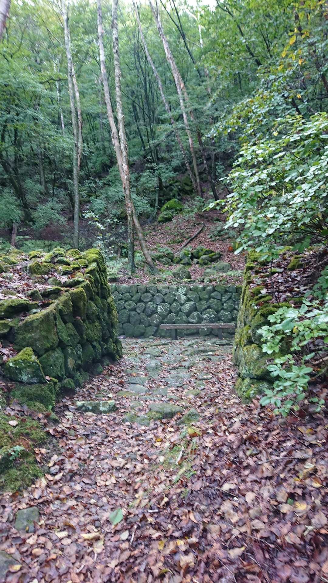 風穴  中が冷気で満たされてる 涼しくて気持ちいい