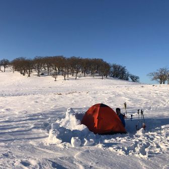 軽くブロックを積みます
