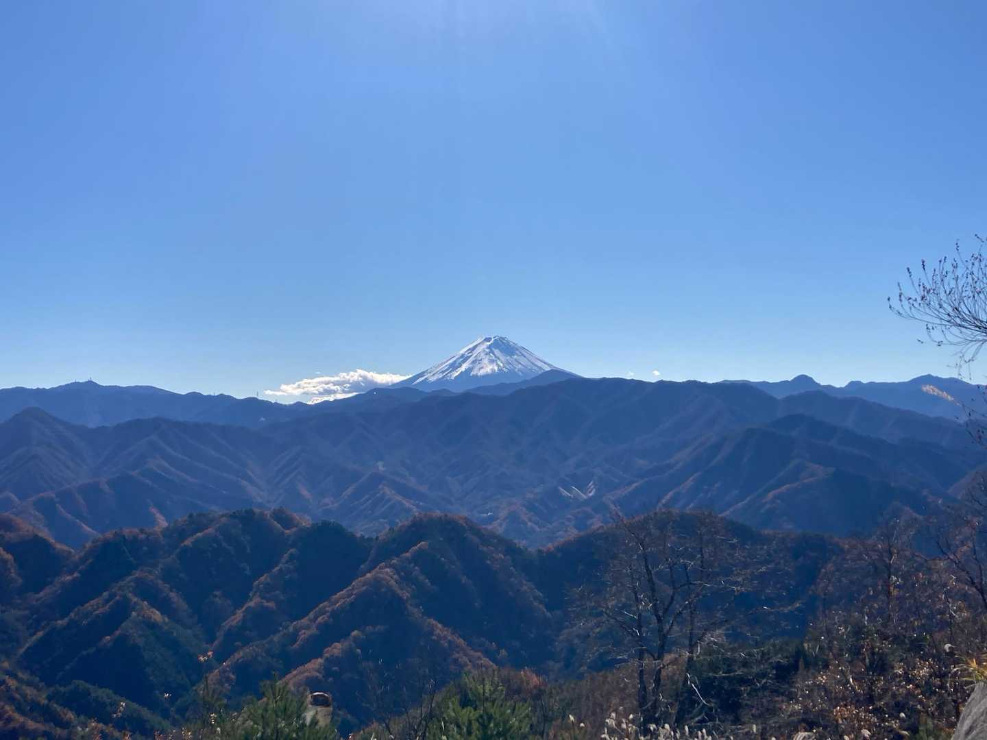 少し遠目からの富士山🗻