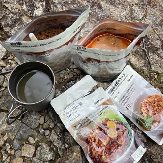 今日の昼ごはんは無印固め