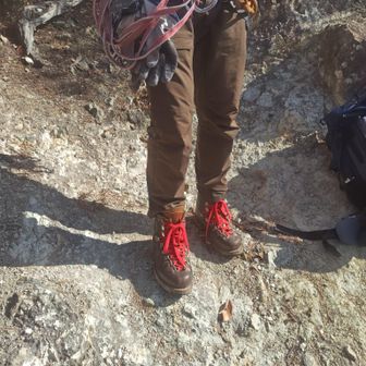 😯今日は登山靴🥾でクライミング