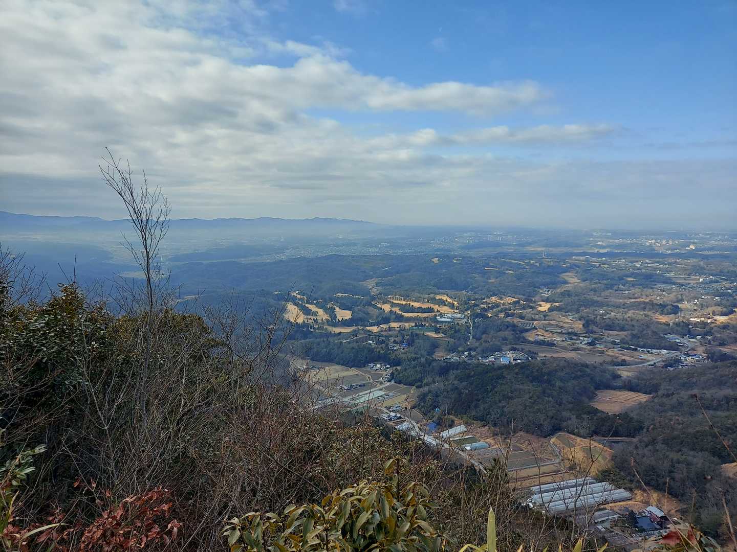 少し雲が多いのが残念( ﾉД`)ｼｸｼｸ…

まっすぐ右隣のページの合流点まで下れそうだったのでチャレンジしかけたのですが、今回はやめました💦