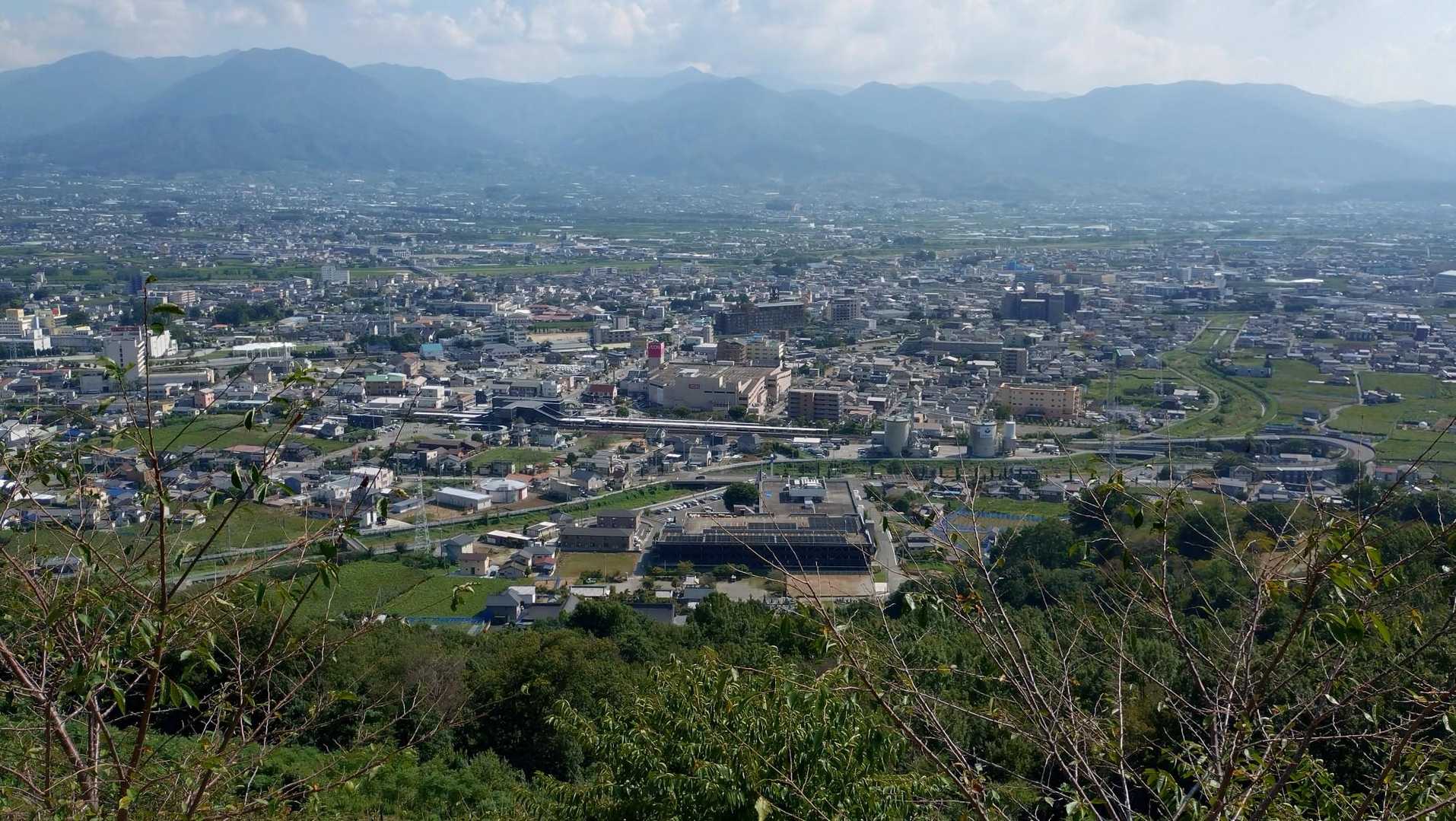 スタート地点のイオン、石和温泉駅を見下ろして🤗
