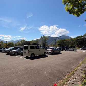 第2駐車場（降りてきたらほぼ満車）