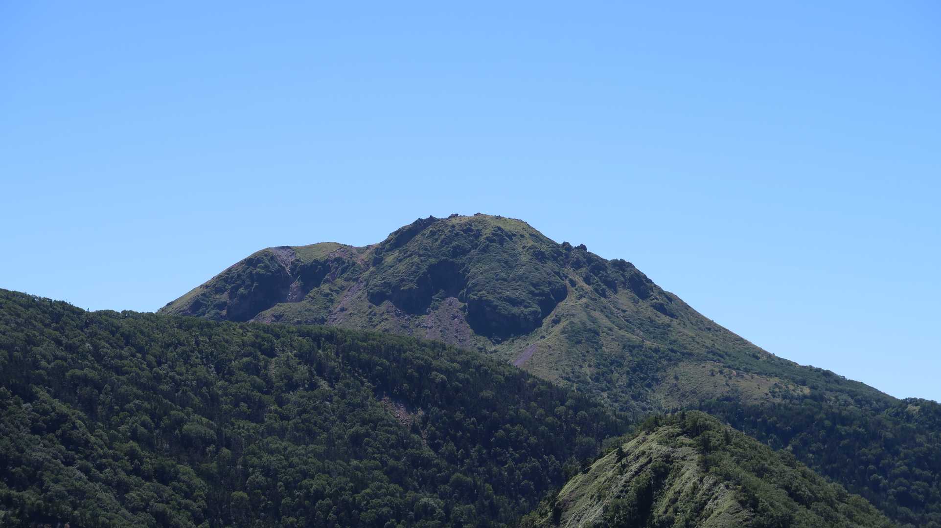 日光白根山も良く晴れてました