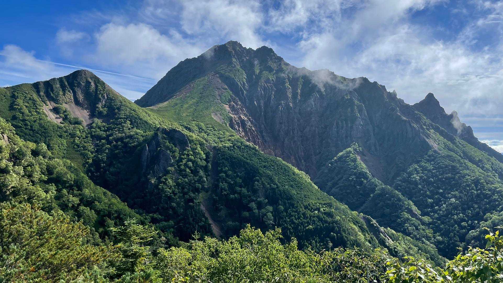 舟山十字路-立場岳-青ナギ-阿弥陀岳-御小屋山 周回コースの写真
