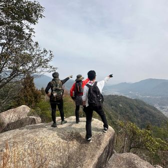 山頂でワイワイと過ごしたあとは下山だー
٩(ˊᗜˋ*)و