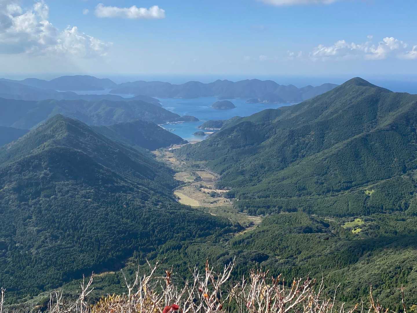 三つ目の峰付近からパシャリ