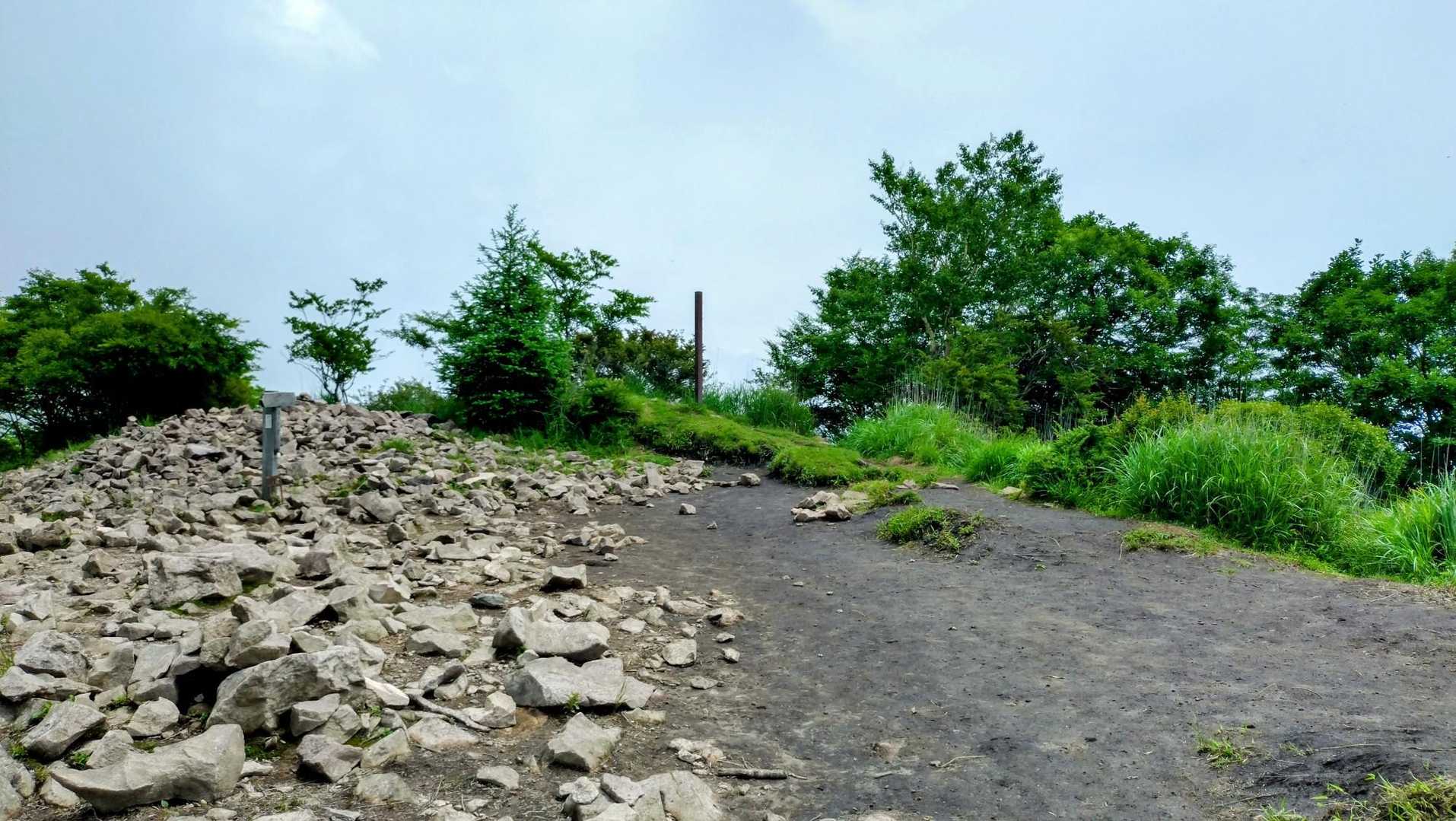 長七郎山到着