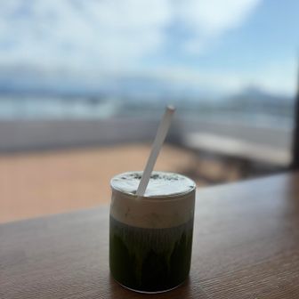 桃抹茶クラウド
上のクリームが桃
下が抹茶ラテ
美味しい組み合わせ😋