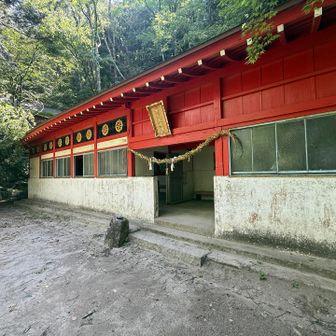 ひっそりと佇む市房神社⛩️