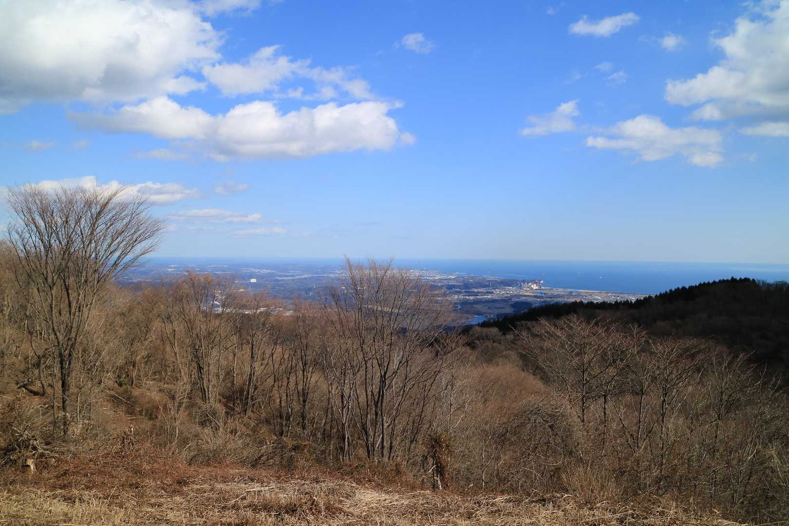 太平洋🌊
風が無く、気温は低いが気持ちよい。