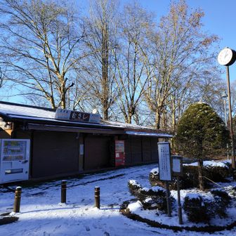 むさし冬季休業中
焼鳥、おでんは春までおあずけ