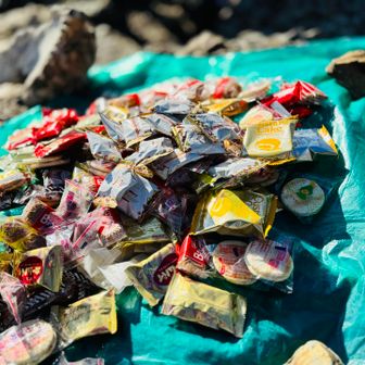 おやつタイムします〜。
美味しいお菓子ありがとうございました😊