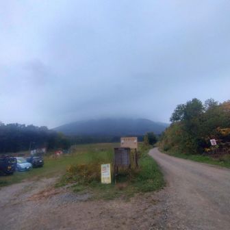 下界の方も小雨パラパラ